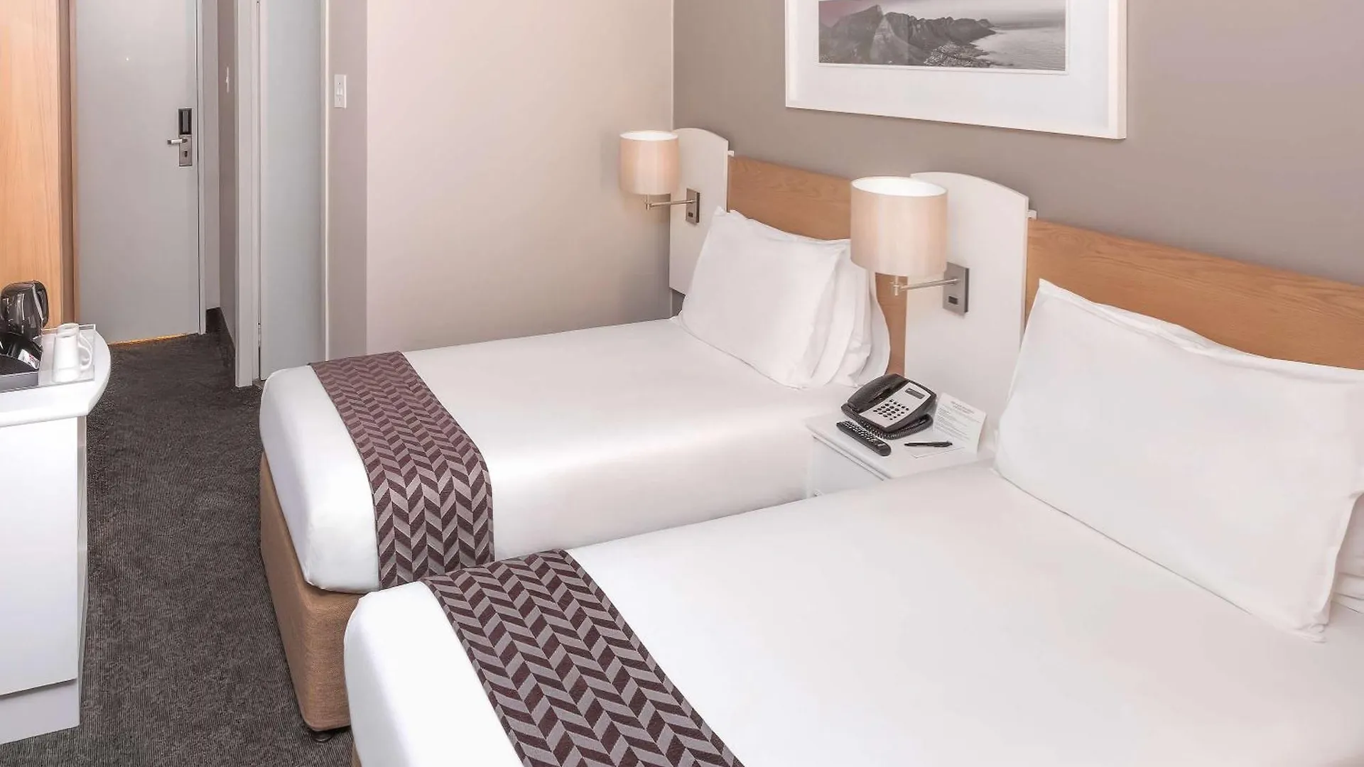 Hotel Stayeasy Century City Cape Town