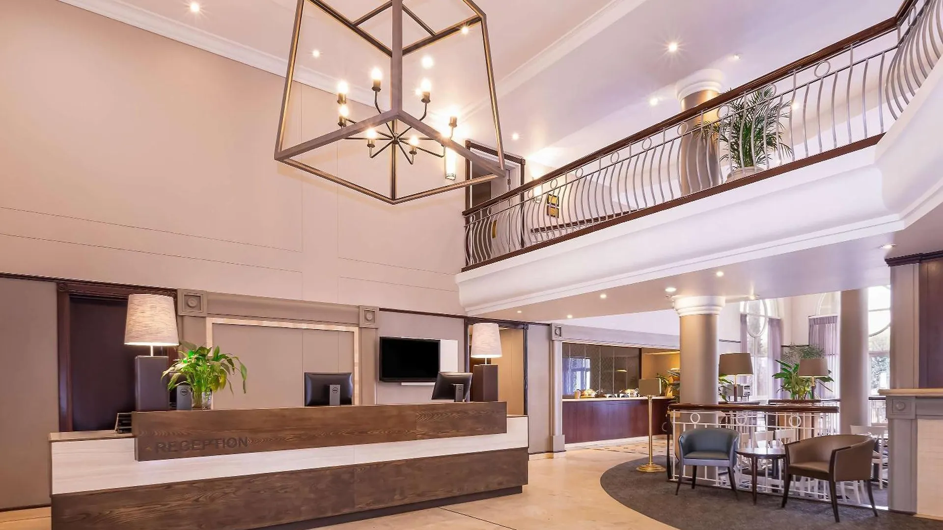 Stayeasy Century City Cape Town Hotel